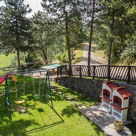 Agriturismo Monte Acuto ウンベルティデ エクステリア 写真