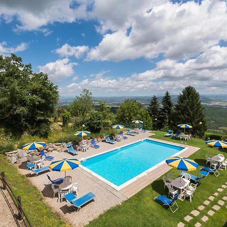Agriturismo Monte Acuto ウンベルティデ エクステリア 写真