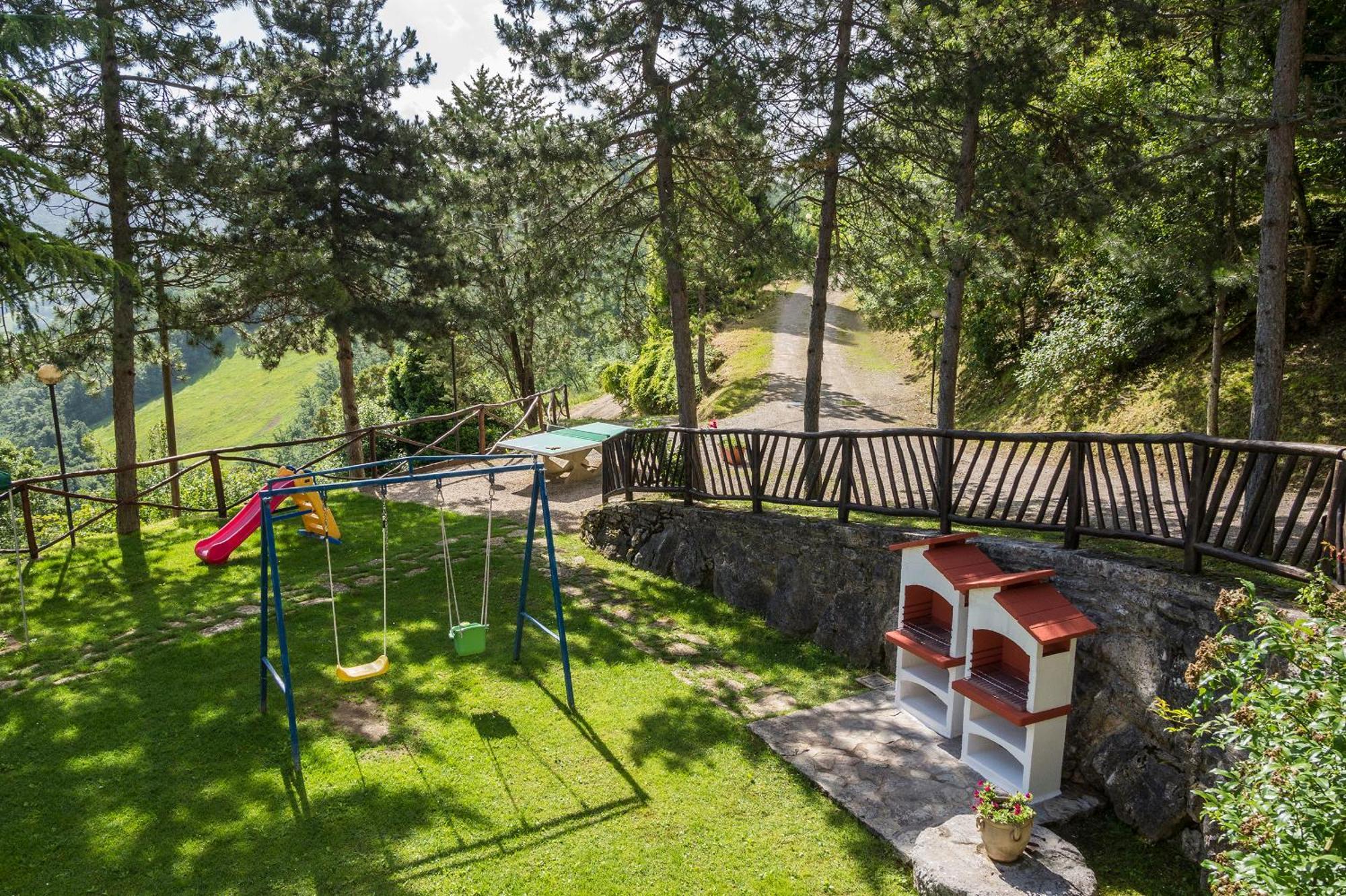 Agriturismo Monte Acuto ウンベルティデ エクステリア 写真