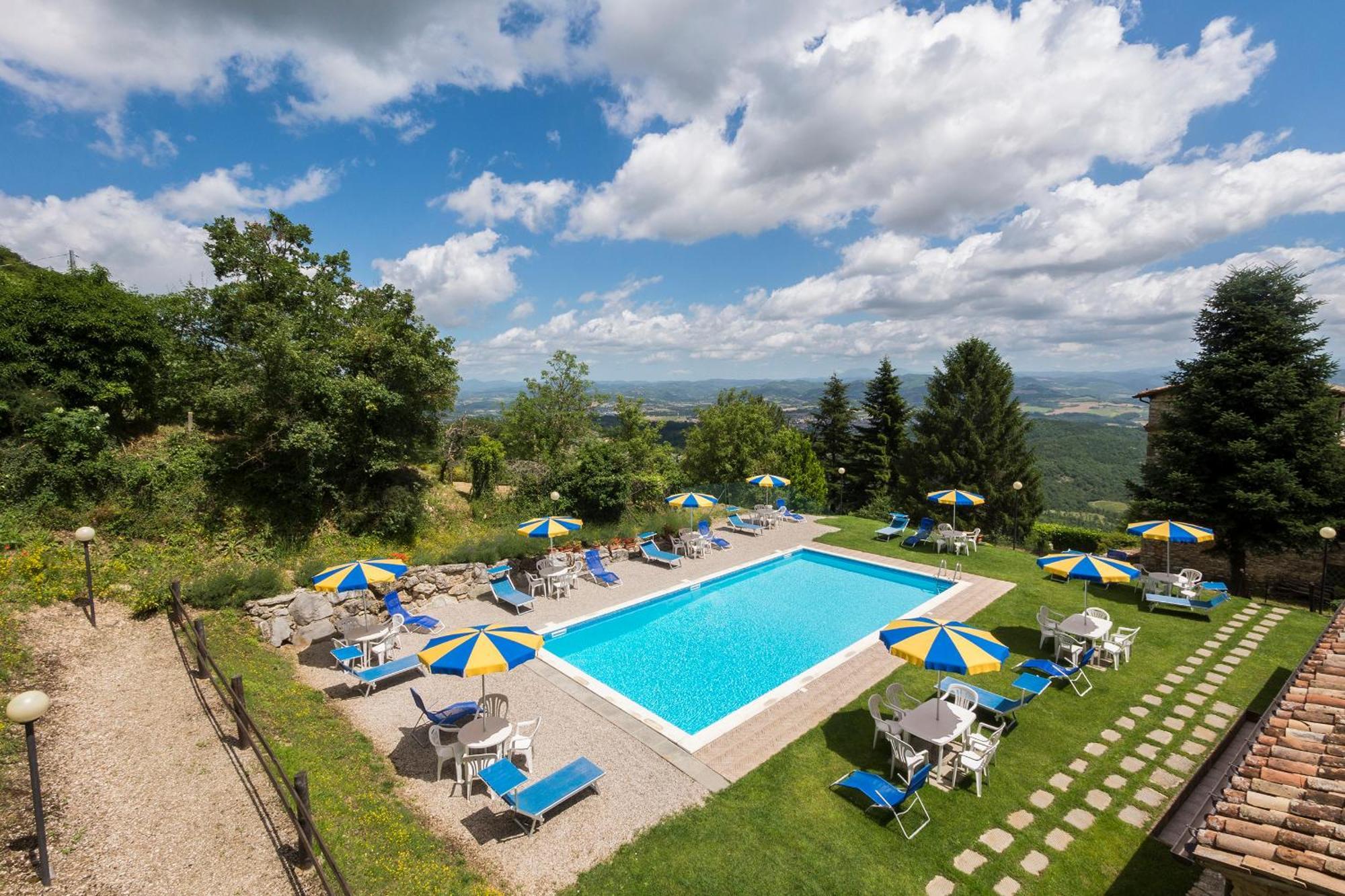Agriturismo Monte Acuto ウンベルティデ エクステリア 写真