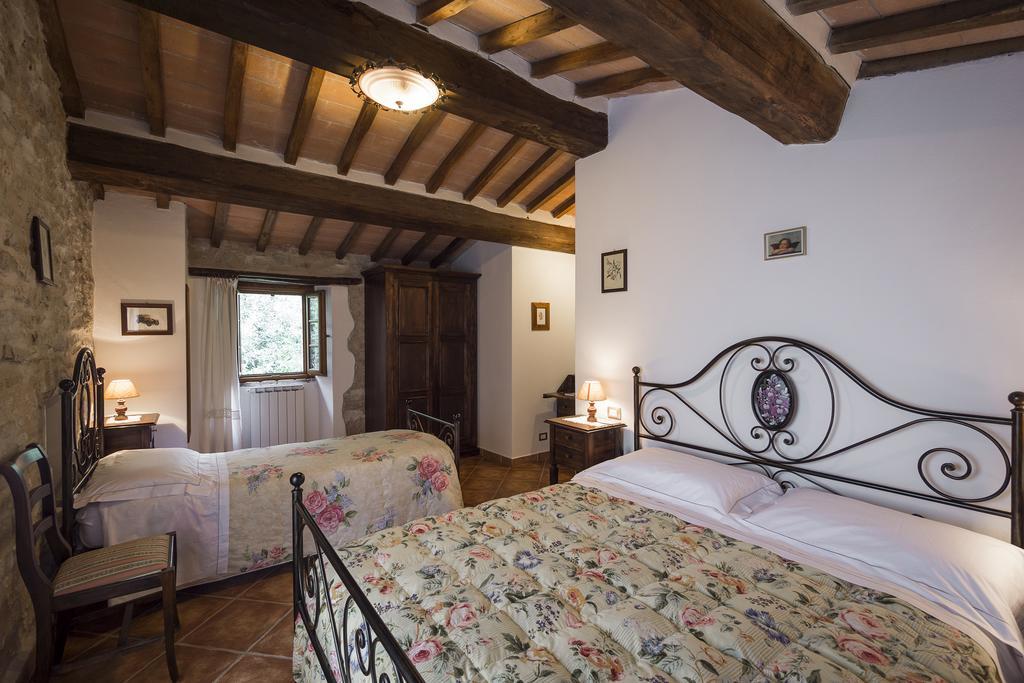 Agriturismo Monte Acuto ウンベルティデ エクステリア 写真