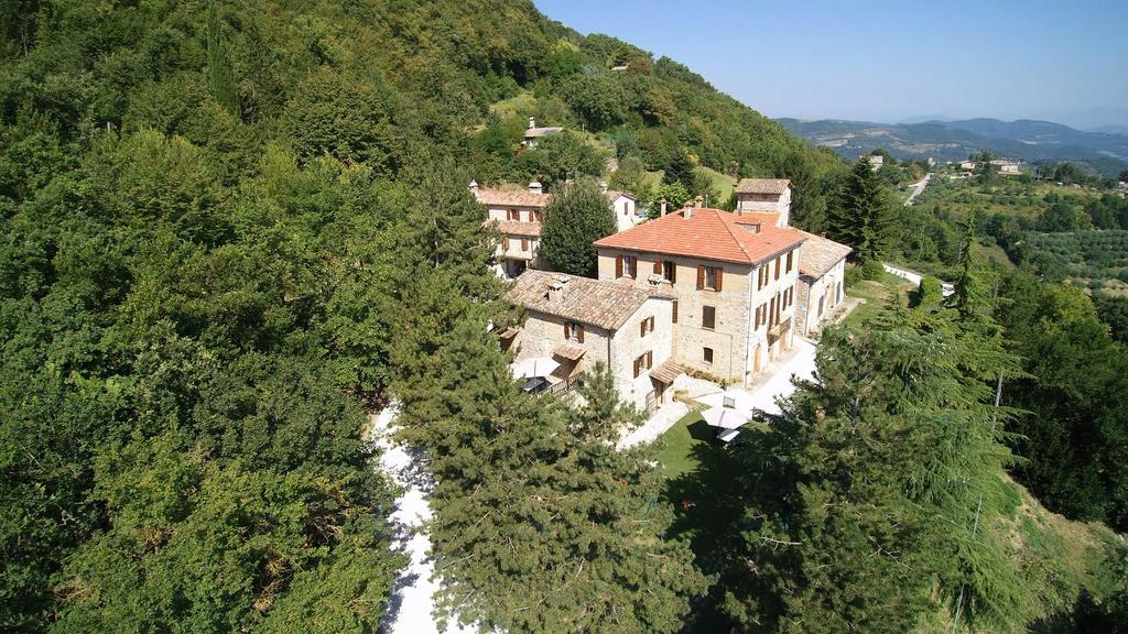 Agriturismo Monte Acuto ウンベルティデ エクステリア 写真
