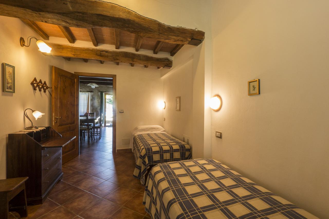 Agriturismo Monte Acuto ウンベルティデ エクステリア 写真